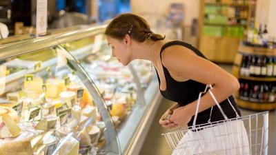 Emiten alerta alimentaria por presencia de listeria en queso mantecoso Matthei: se recomienda no comerlo