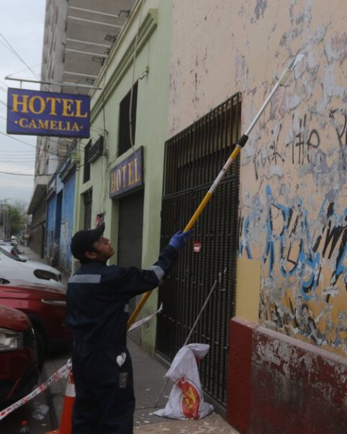 Gobierno de Santiago inicia recuperación de 48 fachadas en el sector Terminales de Estación Central