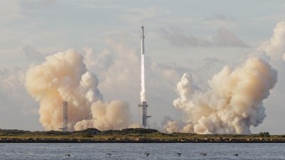 Tras un largo historial de intentos: SpaceX logró poner en la órbita terrestre su enorme nave Starship