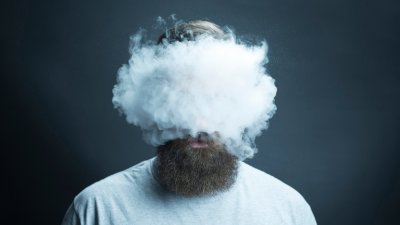 Humo de tabaco y fumadores pasivos: Los riesgos de inhalar sustancias tóxicas sin encender un cigarro