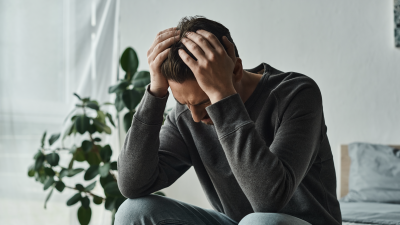 Estudio sostiene que personas LGBTI+ duplican el riesgo de depresión y conducta suicida