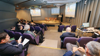 Con miras al desarrollo sostenible y la innovación: Conferencia internacional organizada por la Usach presenta a especialistas globales en IA
