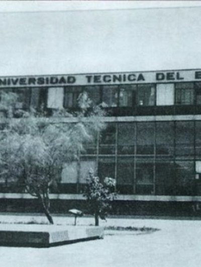 Inauguración de mejoras y nueva museografía de banderas que flameaban en la UTE en 1973