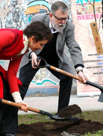 Más de dos mil árboles serán plantados en homenaje a víctimas de la dictadura