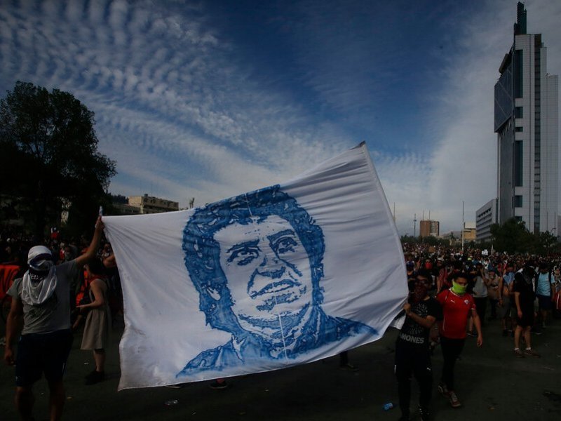 Homicidio de Víctor Jara: sentencian a siete miembros del Ejército en retiro
